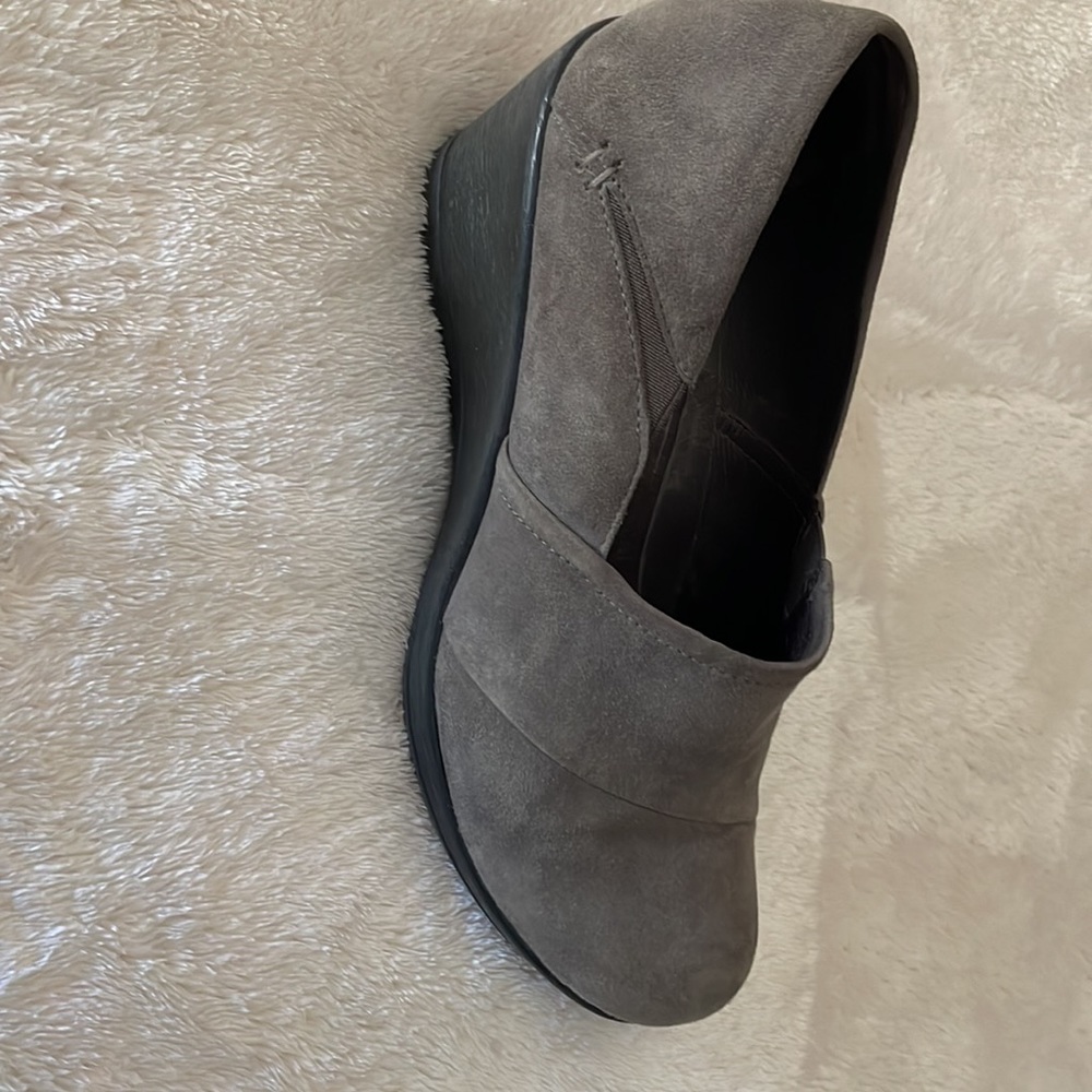 Dansko Gray Wedges - Picture 2 of 4
